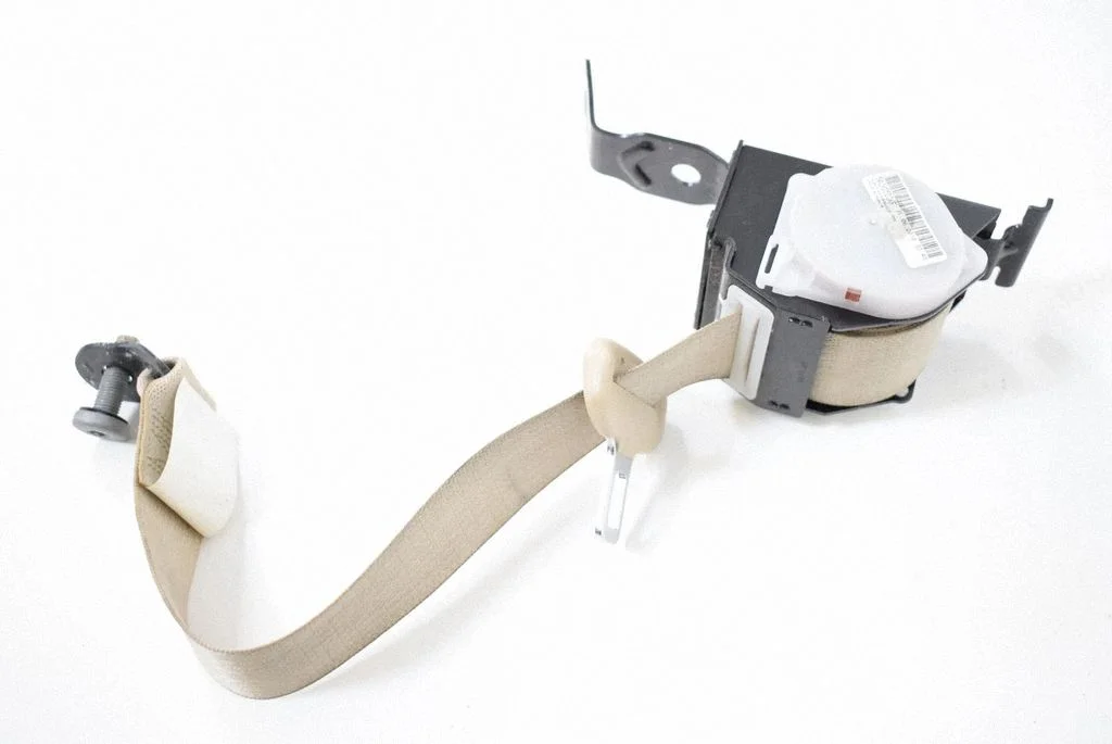 Rear seatbelt 13288435