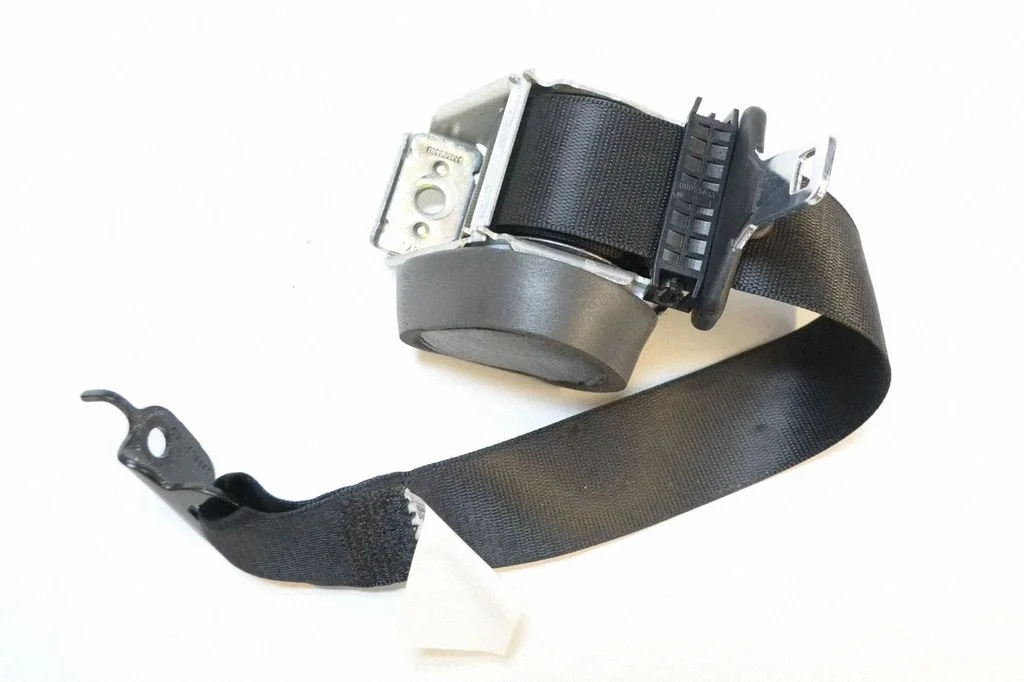 Rear seatbelt – BMW X3 F25 (2010-2017)