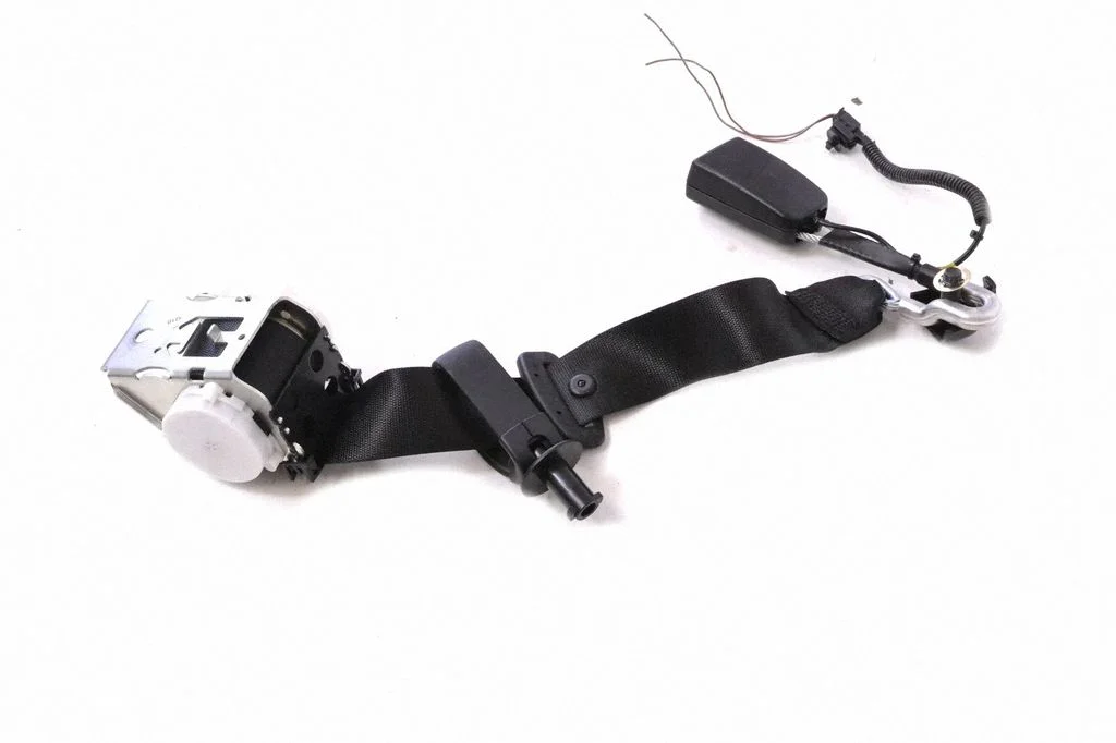 Front seatbelt – right