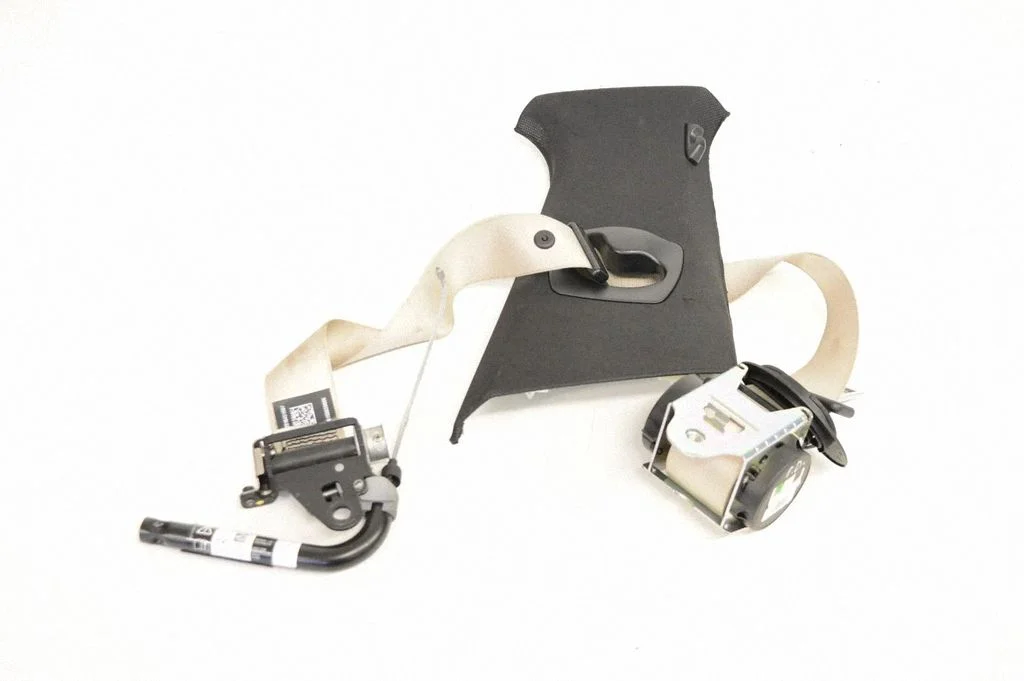 Front seatbelt – BMW 5 Series F10 F11 (2009-2016)