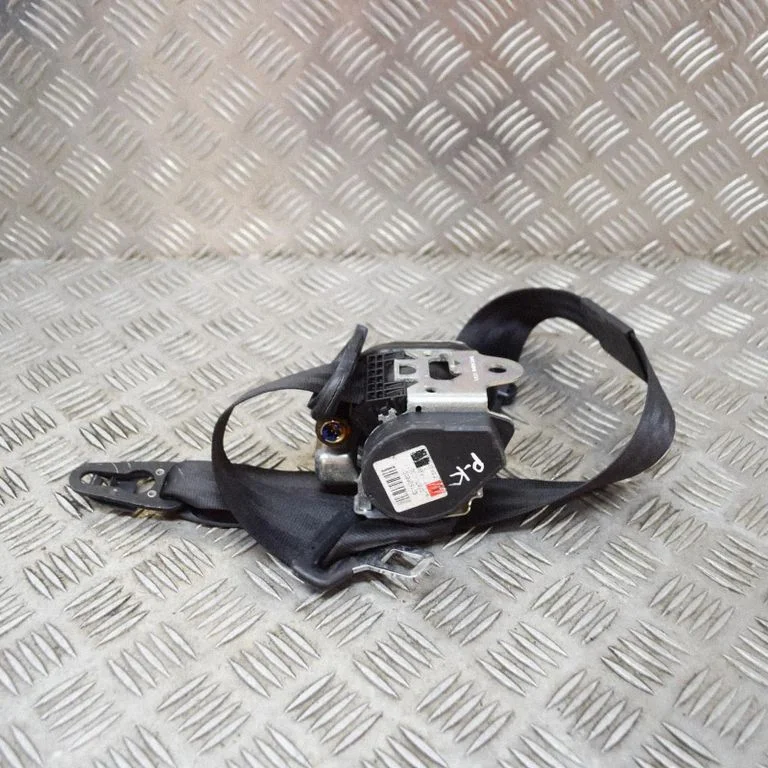 Priekšējā drošības josta 4E2857705