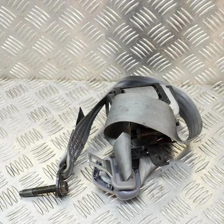 Front seatbelt – KIA Carens I (1999-2006)
