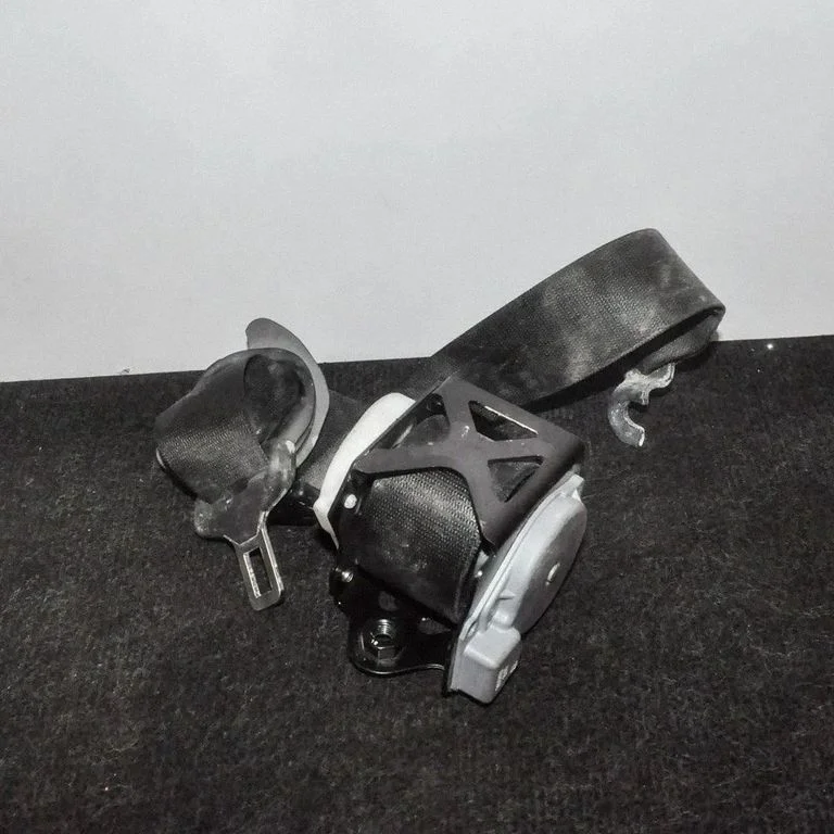 Front seatbelt – BMW X3 F25 (2010-2017)