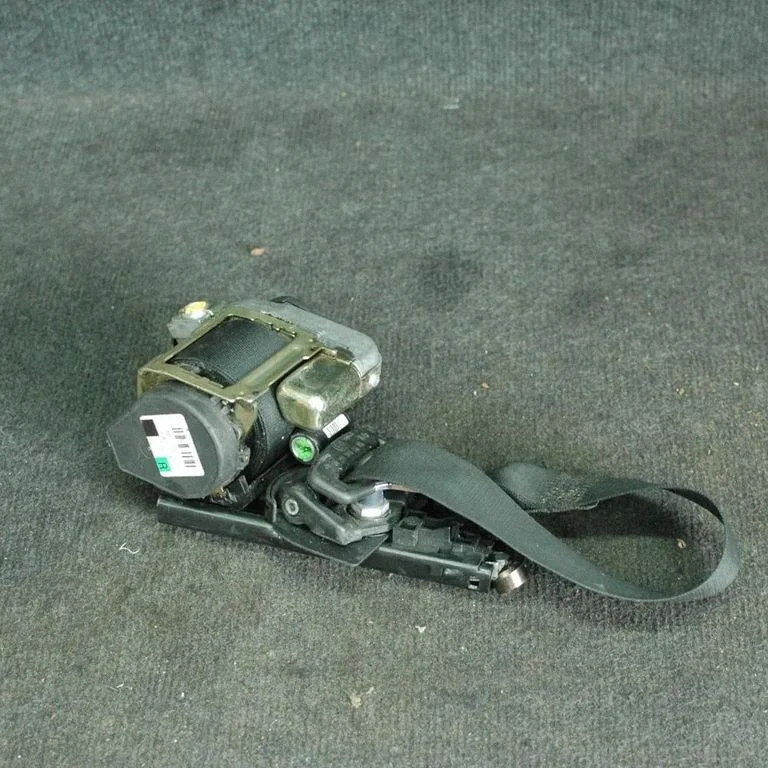 Front seatbelt – Mercedes-Benz E-Class W211 (2002-2009)