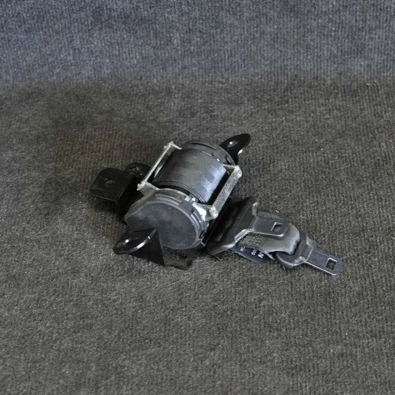 Keskmine turvavöö (tagumine) – Nissan Qashqai (2006-2010)