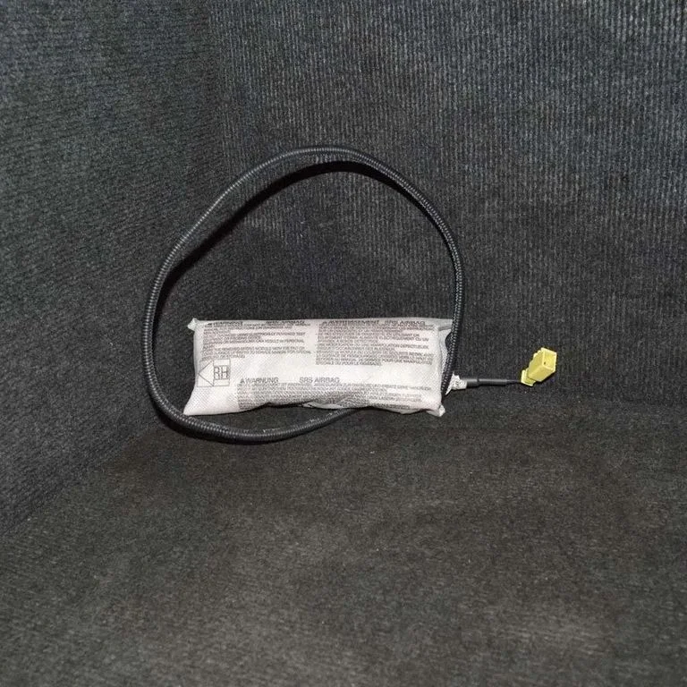 Istme turvapadi – Nissan Note (E11) (2006-2014), eesmine parem