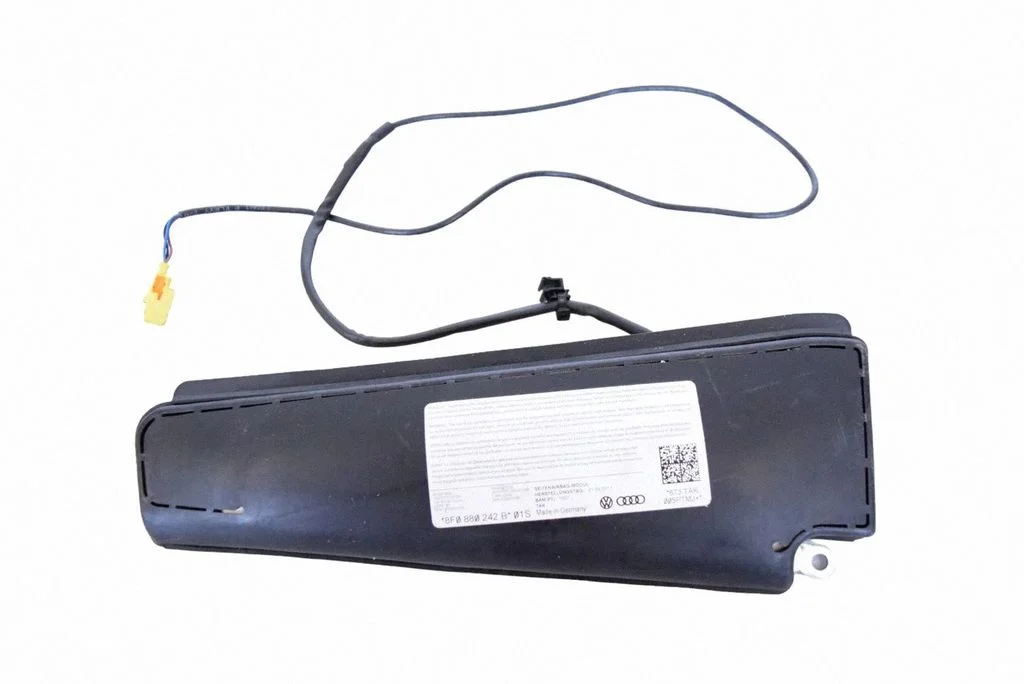 Istme turvapadi 8F0880242B