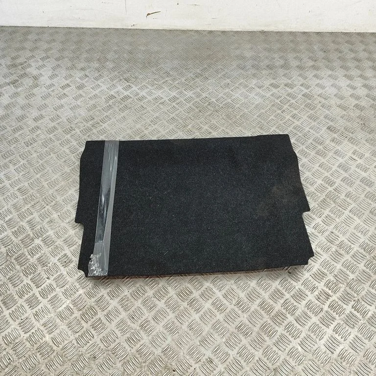 Trunk/boot floor carpet liner 9128481