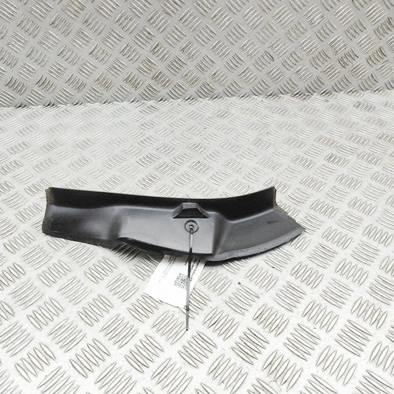 Cita bagāžnieka apdares detaļa A2136900702