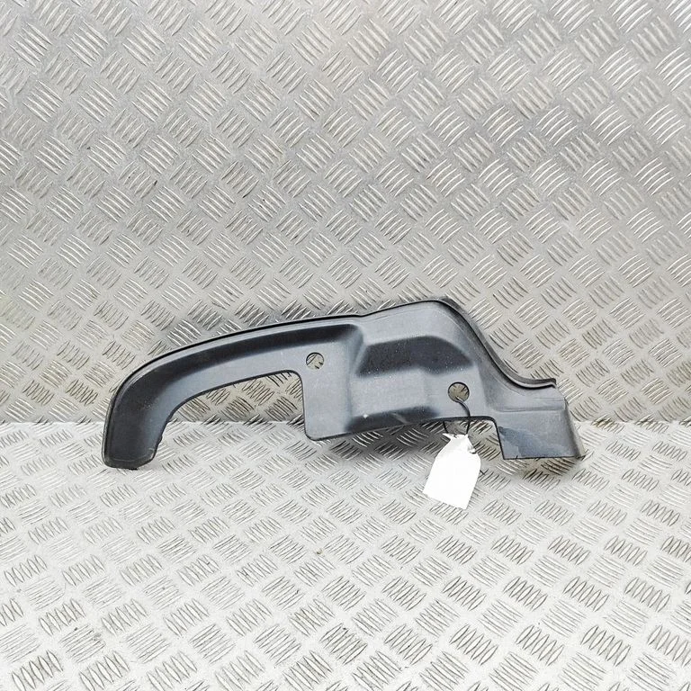 Cita bagāžnieka apdares detaļa 9819415480