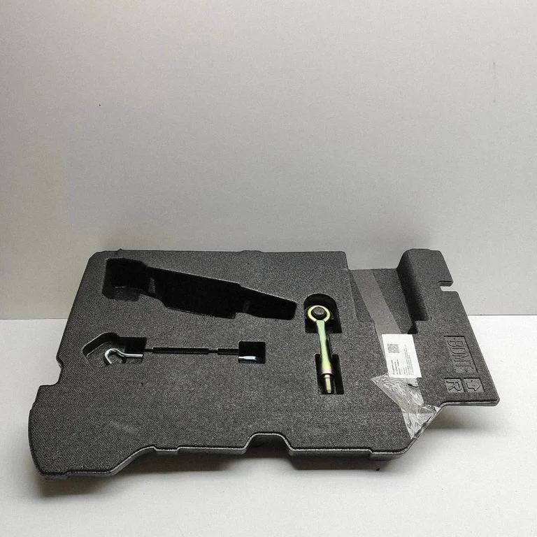 Muu pagasiruumi viimistluse osa KD5350EJ1B