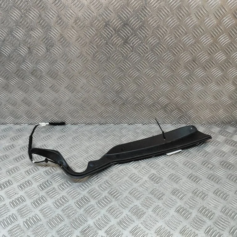 Cita bagāžnieka apdares detaļa KSD5636G0