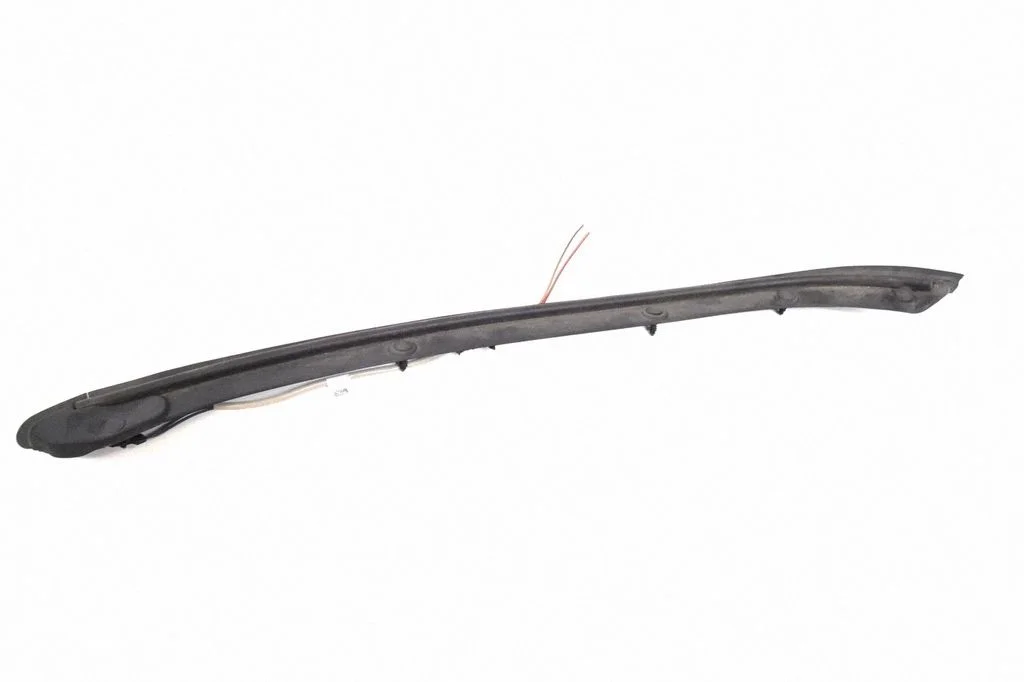 Muu pagasiruumi viimistluse osa 05109728AC