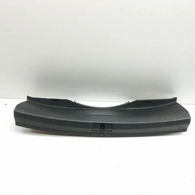 Trunk/boot sill cover protection 8W6863471