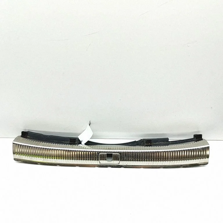 Trunk/boot sill cover protection 8W9864513