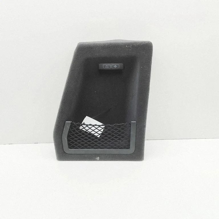 Pagasiruumi külje viimistluspaneel 7445817