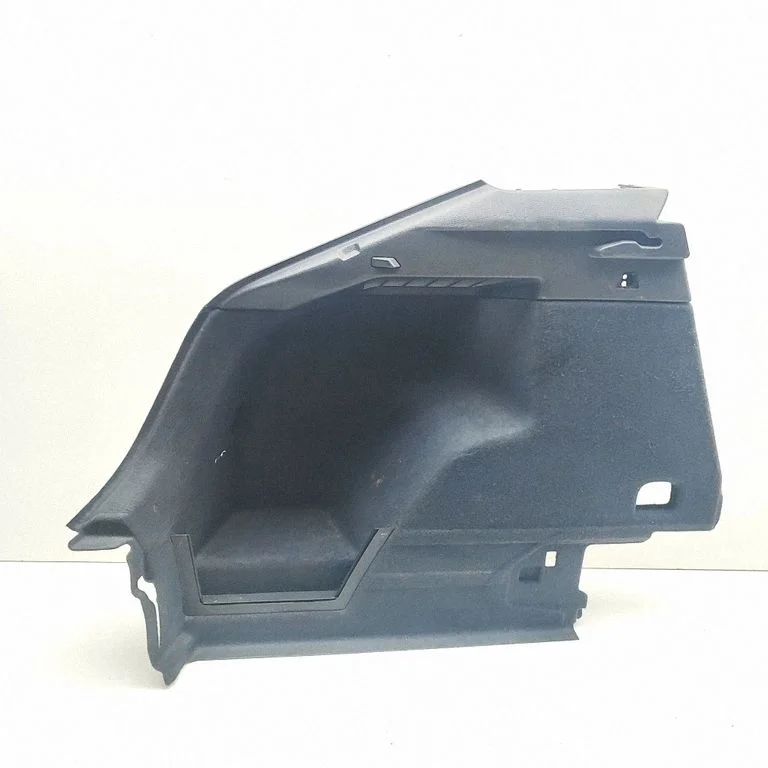 Boczny panel tapicerki bagażnika 83F863879FIK