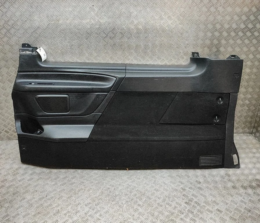 Boczny panel tapicerki bagażnika A4476927700