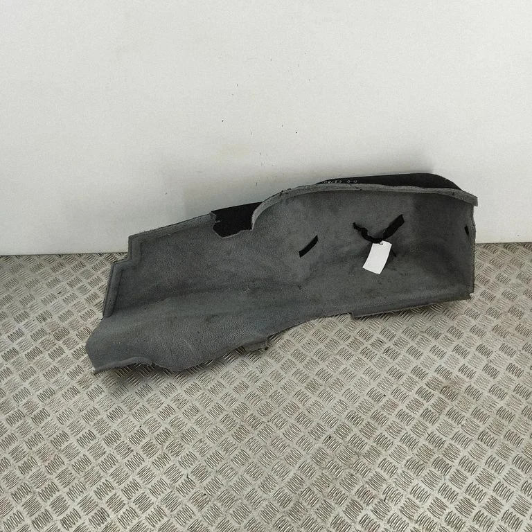 Pagasiruumi külje viimistluspaneel 2W93F45422AN
