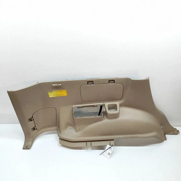 Pagasiruumi külje viimistluspaneel – Toyota Land Cruiser (J120) (2002-2009)
