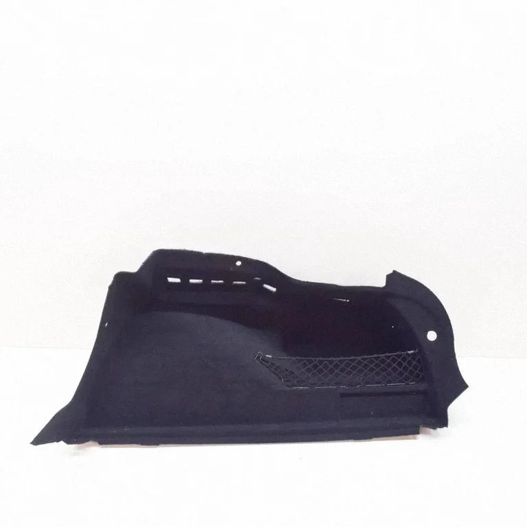 Boczny panel tapicerki bagażnika P545333ZD