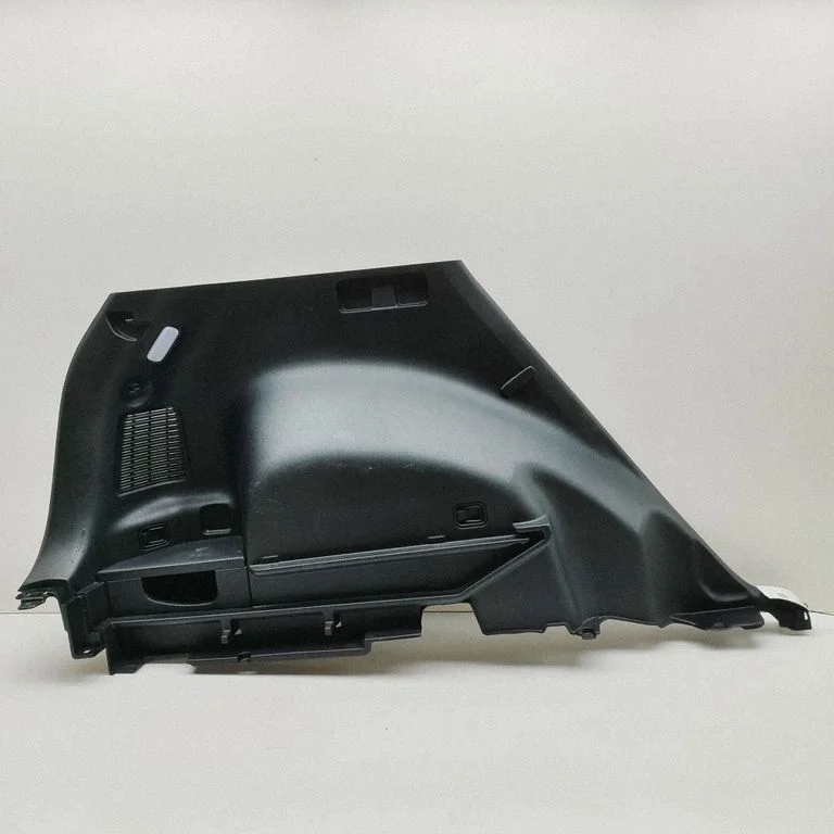 Boczny panel tapicerki bagażnika 85731F1500