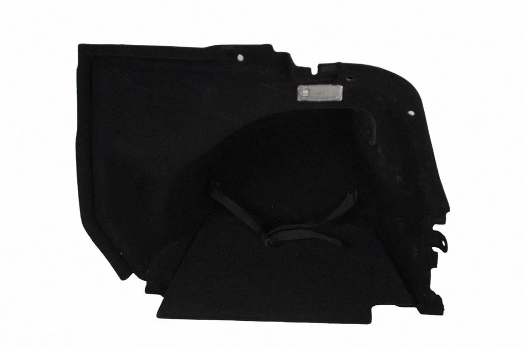 Pagasiruumi külje viimistluspaneel – Lexus GS 300 350 430 450H (2005-2012)