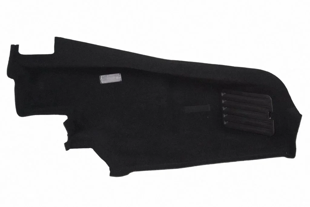 Trunk/boot side trim panel – right
