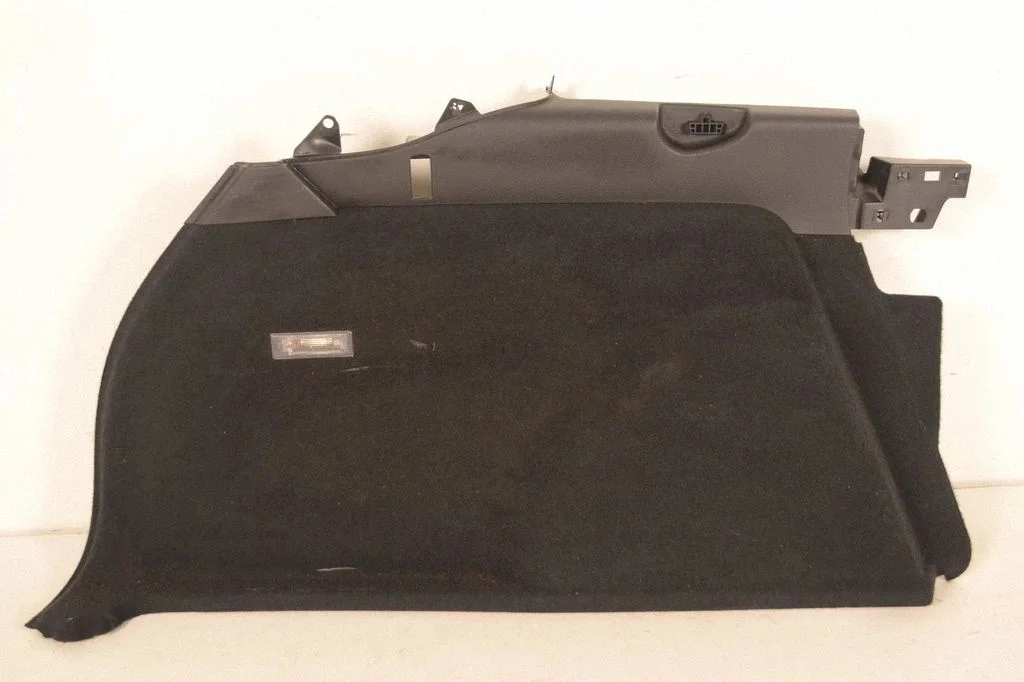 Trunk/boot side trim panel – Volkswagen Touareg II (2010-2018)