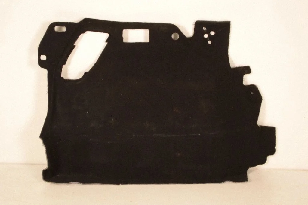 Trunk/boot side trim panel – left