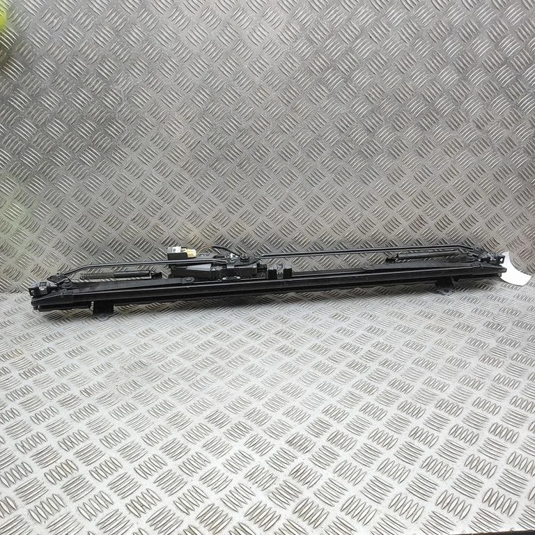 Roleta bagażnika 6435050020 – Lexus LS UCF30 (2001-2007)