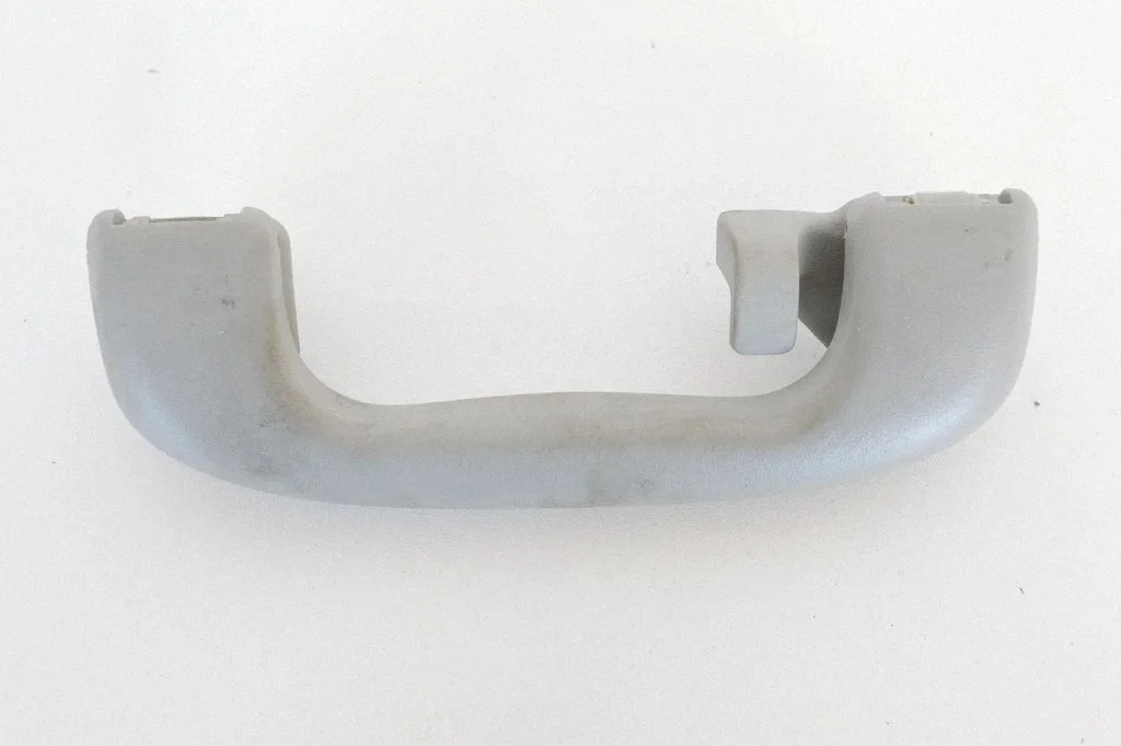 Rear interior roof grab handle – Chevrolet Cruze (2009-2016)