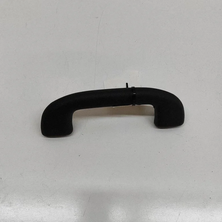 Rear interior roof grab handle SA8215010B00A7