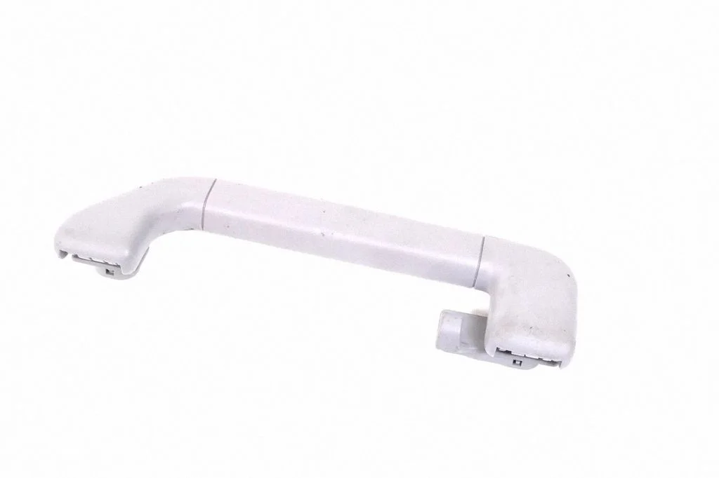 Rokturis aizmugurējais 7L0857608A