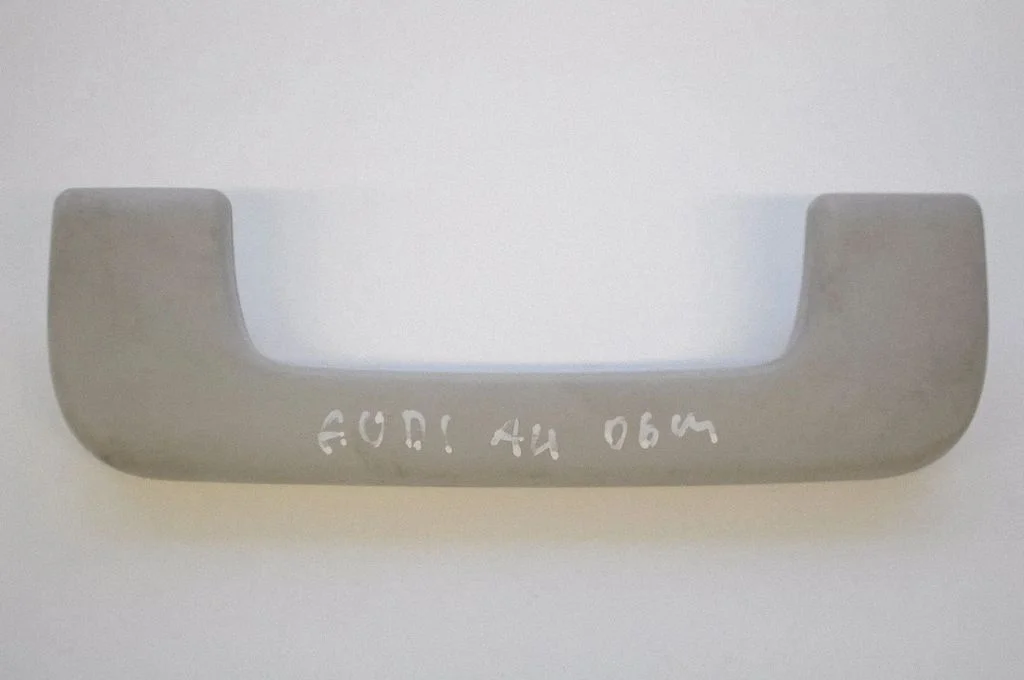 Front interior roof grab handle – Audi A4 S4 B7 8E 8H (2005-2008)