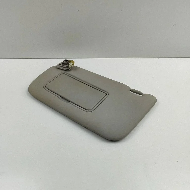 Sun visor – Nissan Leaf II (ZE1) (2017-2025)