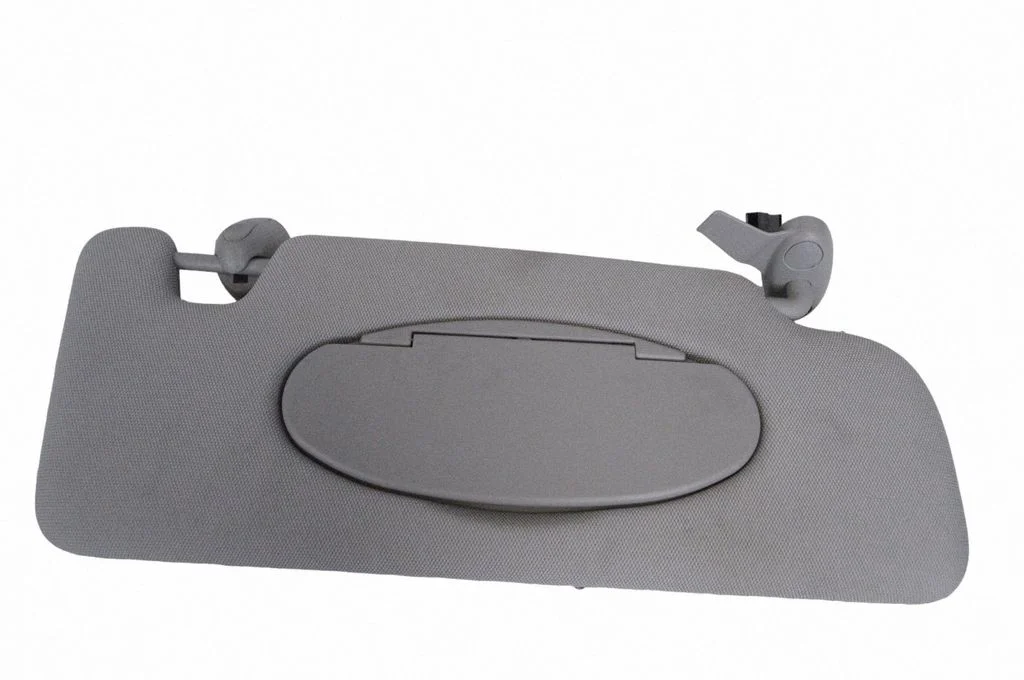 Sun visor – right