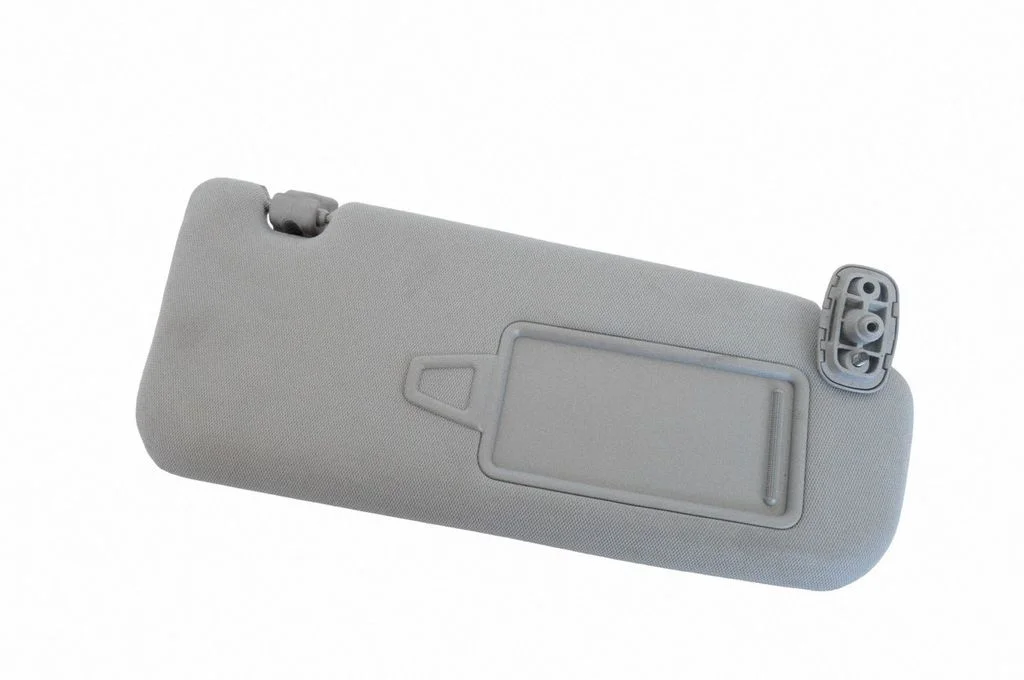 Sun visor – right