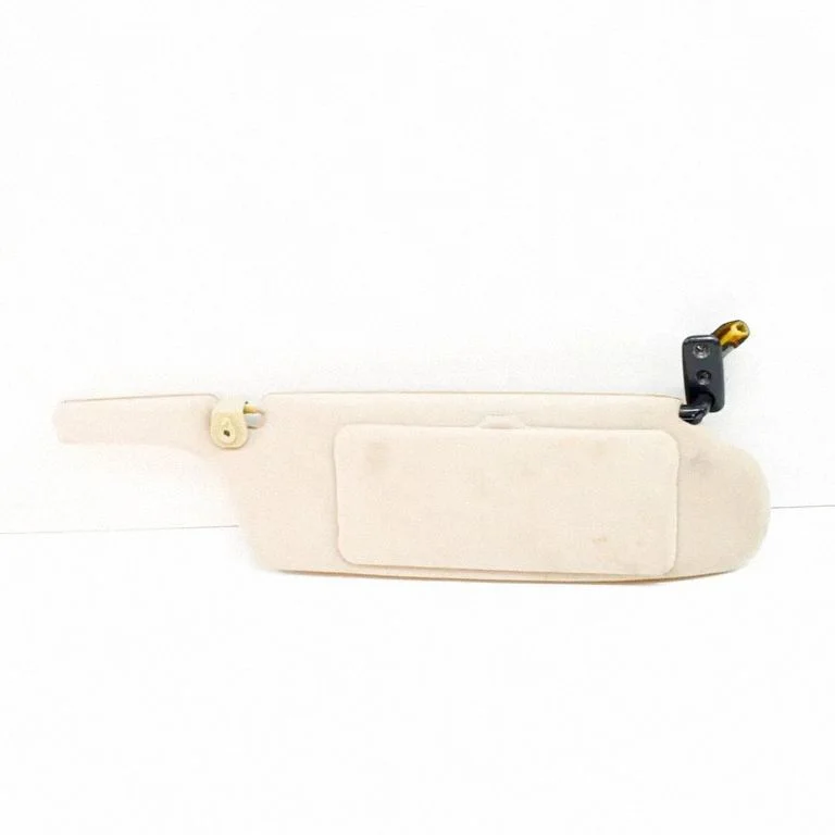 Sun visor – right