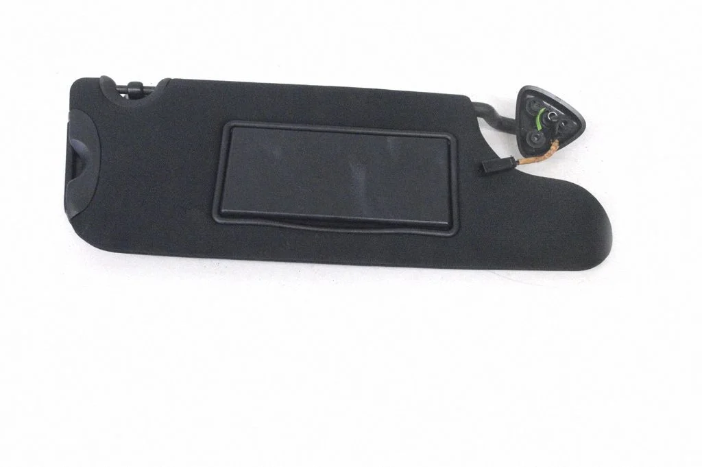 Sun visor – right