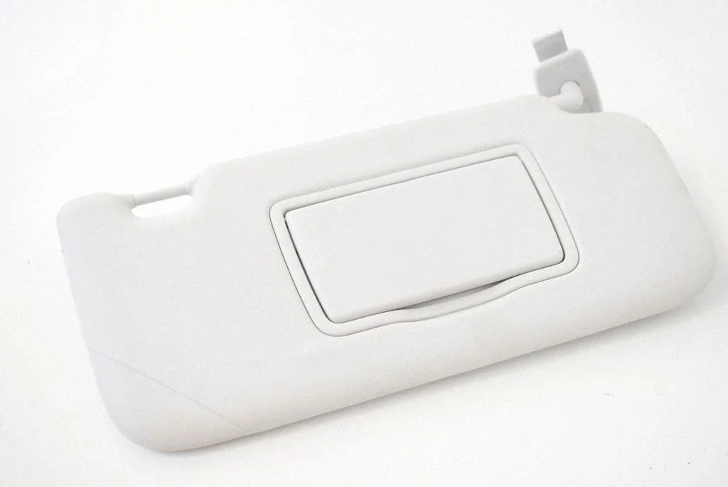 Sun visor – right