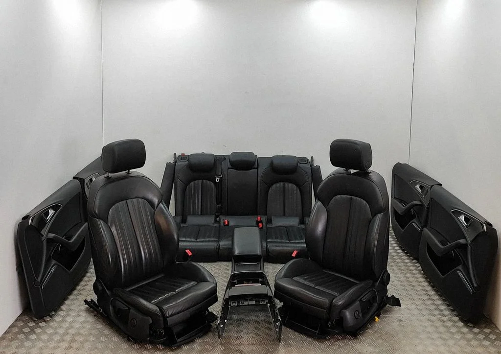 Interior set 4G1867106A