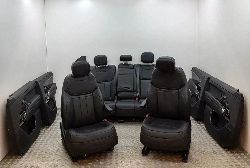 Interior set M8E2613A10AP