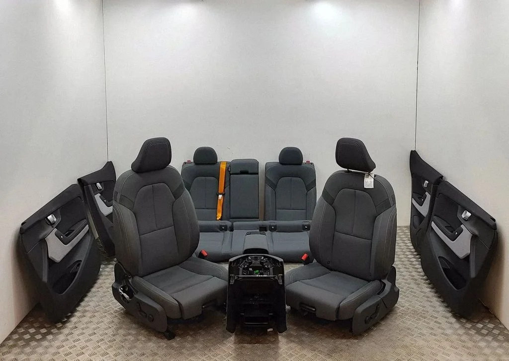 Interior set 31696475