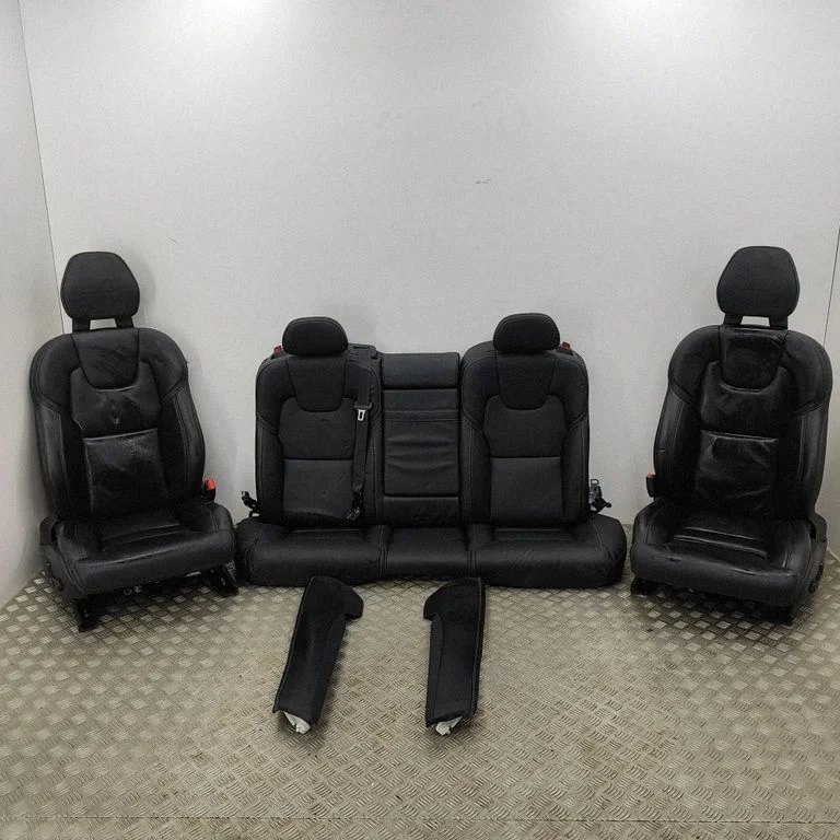 Interior set 39842641