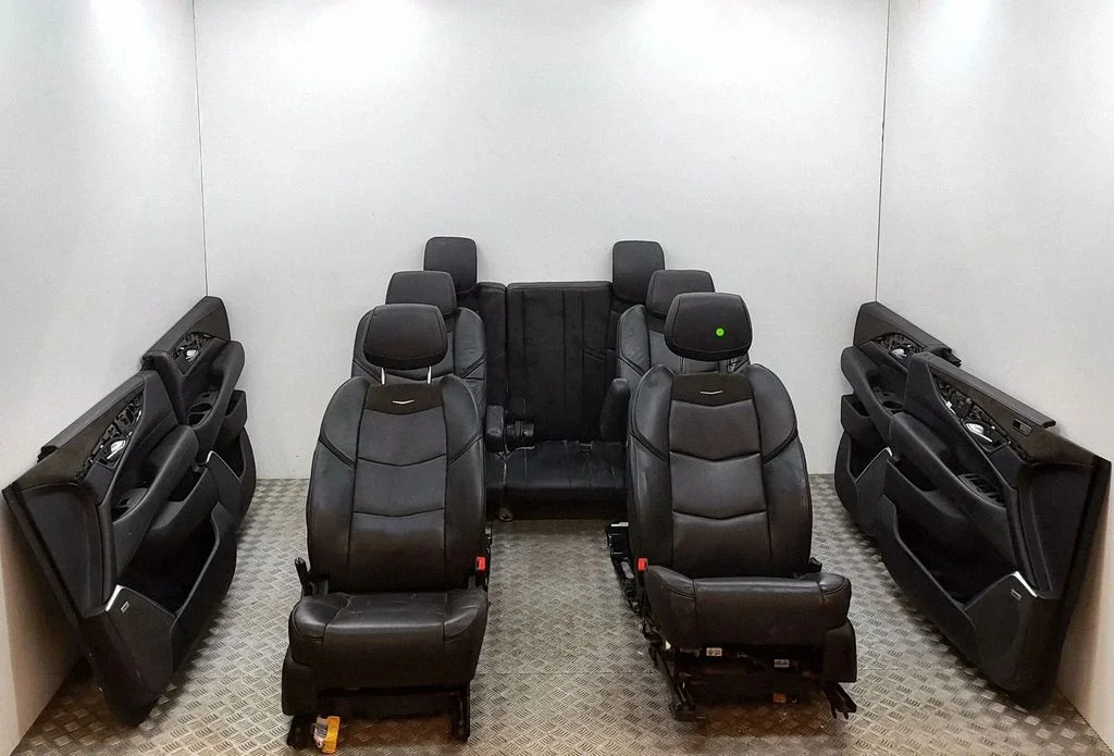 Interior set 84352009