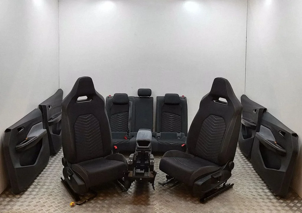 Interior set – Cupra Born (2021-)