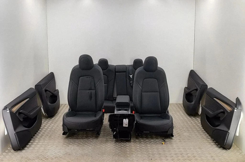 Interior set 158812802B