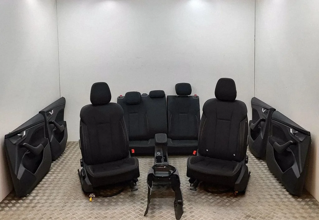 Interior set 5WA881105B