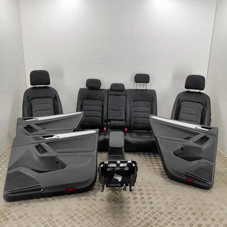 Interior set 5NA867211